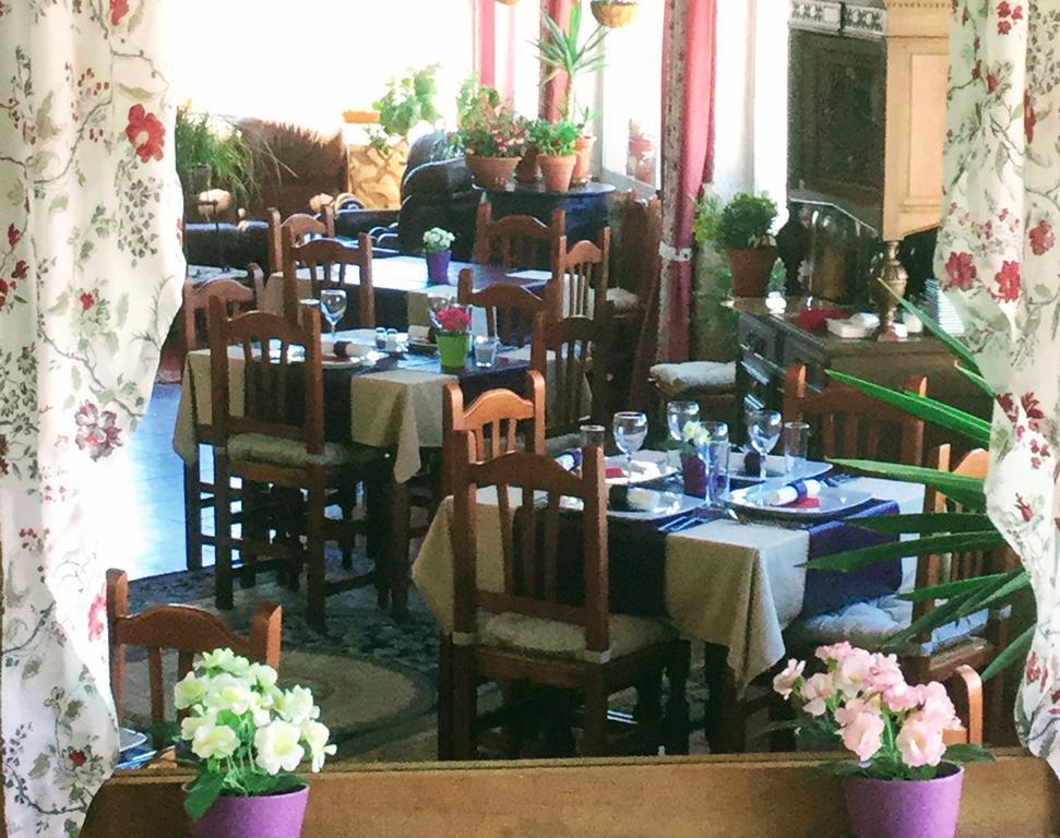 Los Cazadores Bed and Breakfast El Gastor Buitenkant foto