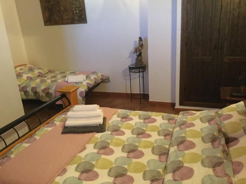 Los Cazadores Bed and Breakfast El Gastor Buitenkant foto